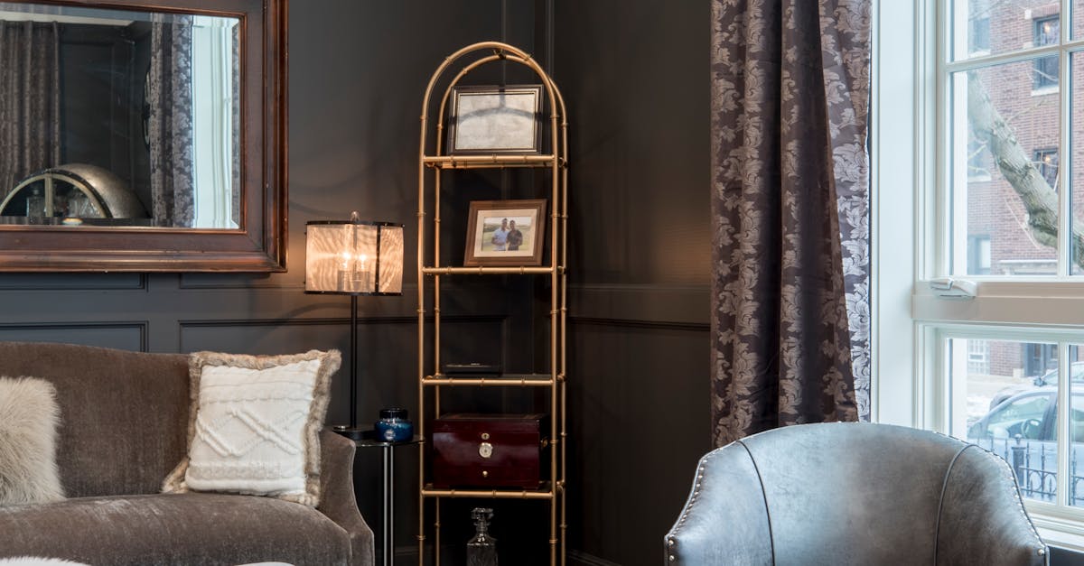 The Use of Large Windows to Enhance Industrial Ambience